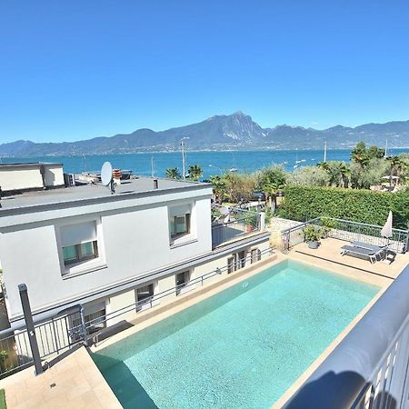 South Apartment With Pool Torri Del Benaco Exteriér fotografie