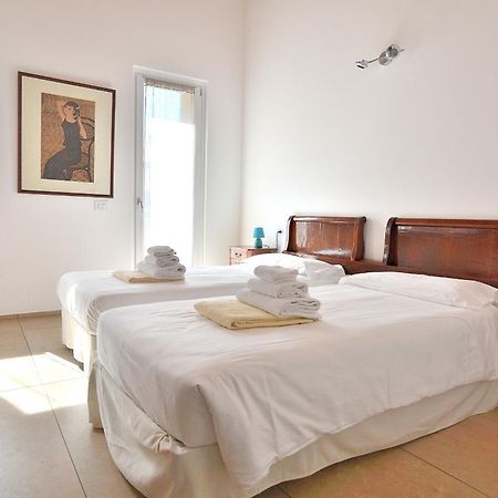 South Apartment With Pool Torri Del Benaco Exteriér fotografie